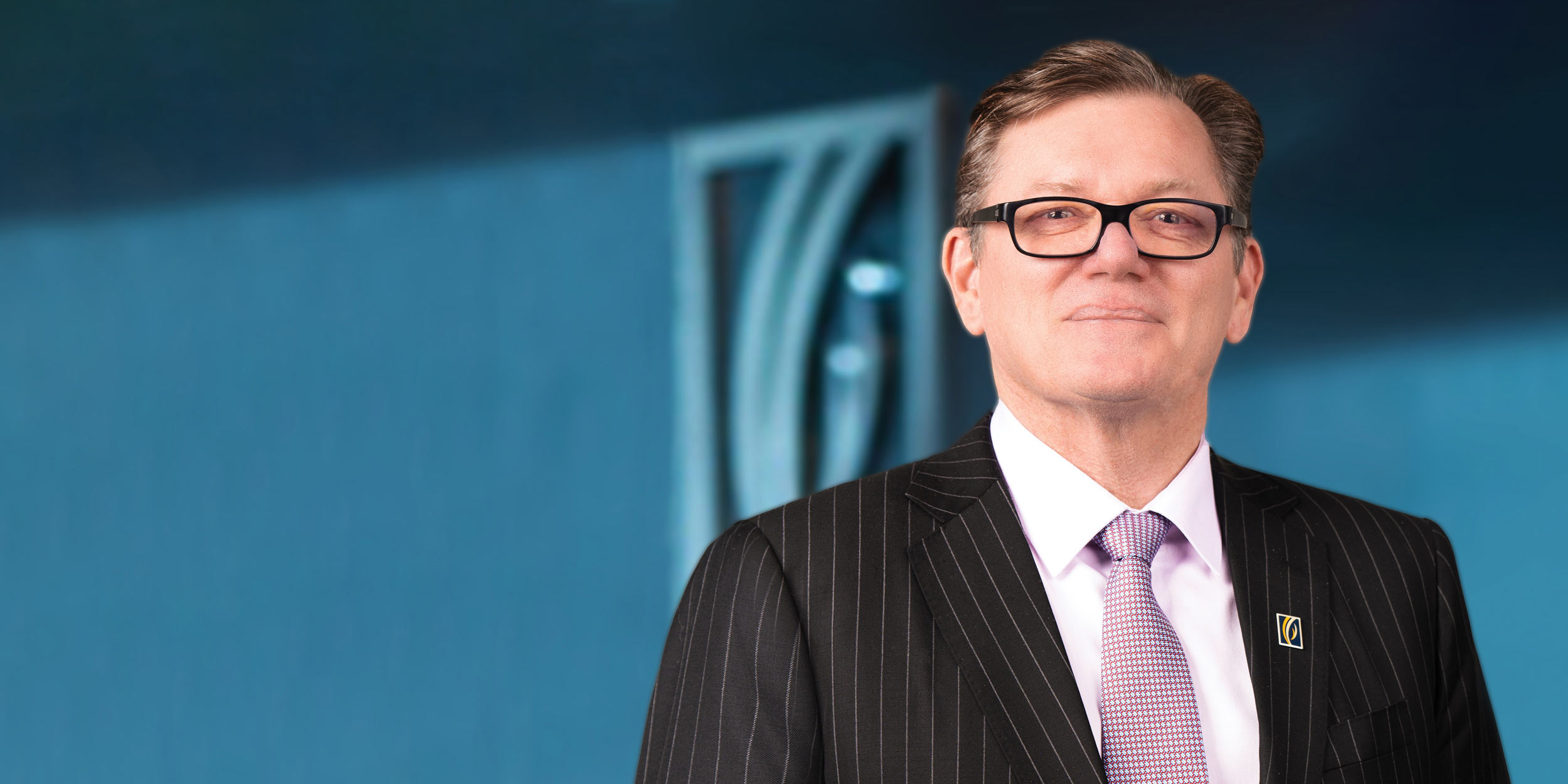 الرئيس التنفيذي للمجموعة